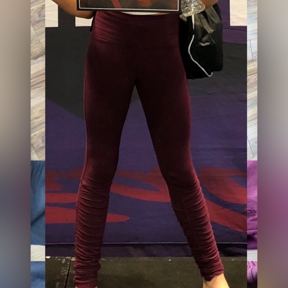 Lululemon Ruched Tights In Grape Color - Size 6 - image 8